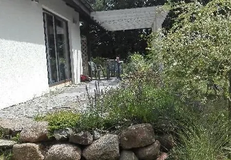 Nad Jeziorem Lodge Zyndaki